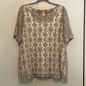 Women’s Short Sleeved Blouse